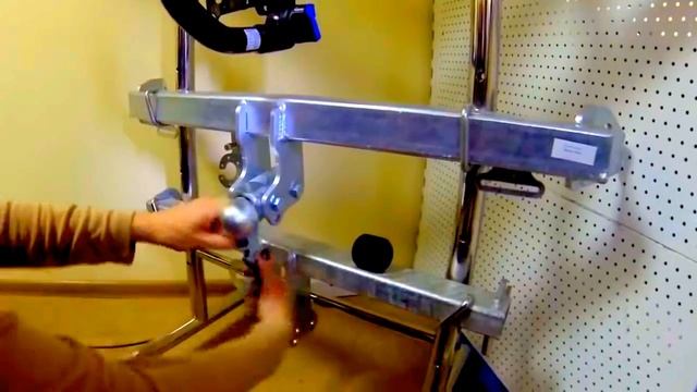 Отличия обычного и быстросъемного фаркопа Galia смотреть онлайн