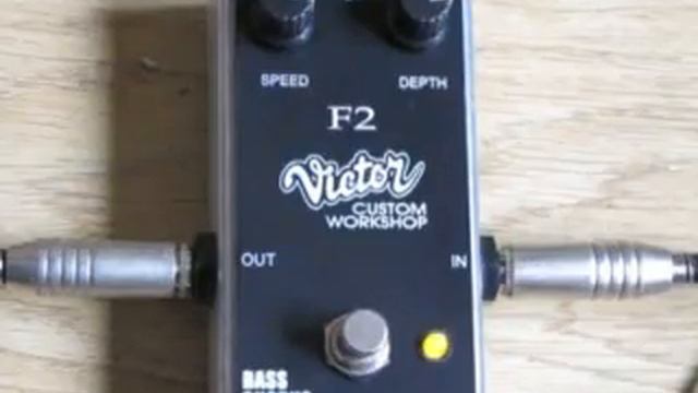 VICTOR CUSTOM BASS CHORUS F2 DEMO смотреть онлайн