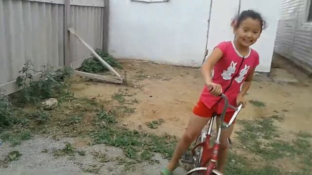 Мереймен бірге велосипед үйрену??♥ смотреть онлайн