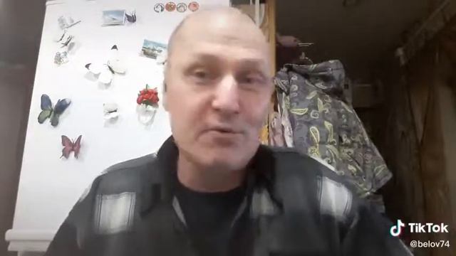 Тик Ток сыпит смешные анекдоты про стояк