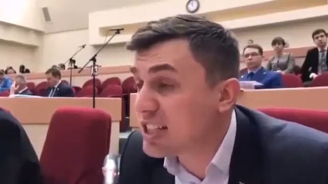 Депутат красавчик. Говорит правду смотреть онлайн