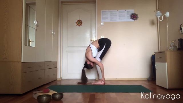 ЙОГА 20 МИНУТ | KALINAYOGA WEEK ДЕНЬ 5 | ЙОГА ДОМА смотреть онлайн