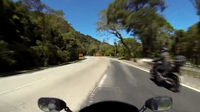 Viagem ao castelo em Petrópolis - Suzuki GSX750F - RED SUZY смотреть онлайн