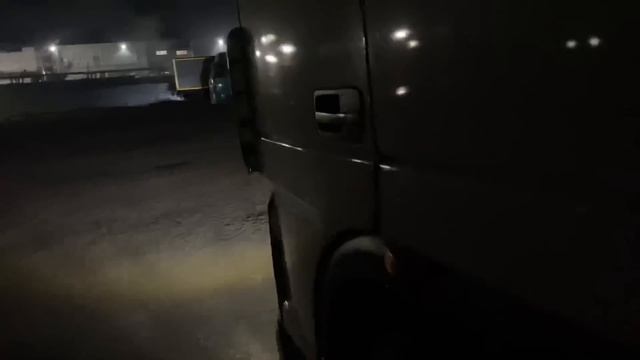 Выгрузился. Вешаю фонари) Гружусь в Ермолино смотреть онлайн