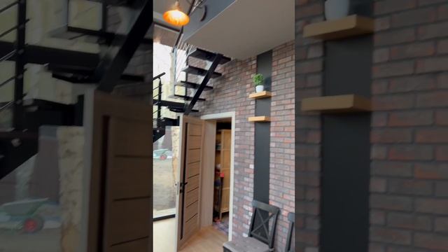 Обзор кухни-гостиной в бане со вторым светом ? #баня #дизайнбани konkov.pro- строительство и ремонт смотреть онлайн