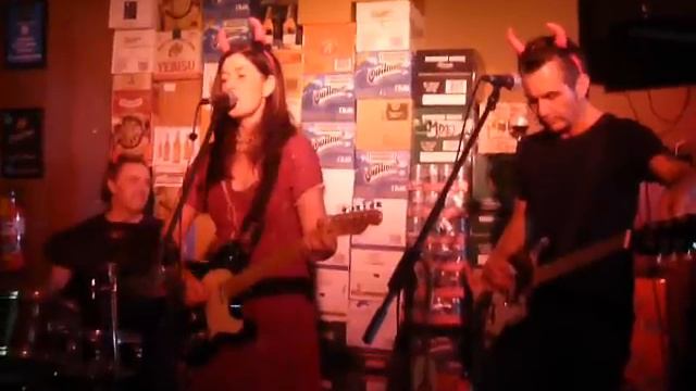 (The end of) Rock and Roll with the Lisa Miller Trio - Shane O'Mara & Peter Jones смотреть онлайн