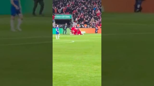 Момент, когда Вирджил ван Дейк забил победный гол и сделал «Ливерпуль» чемпионом 2024 года. смотреть онлайн