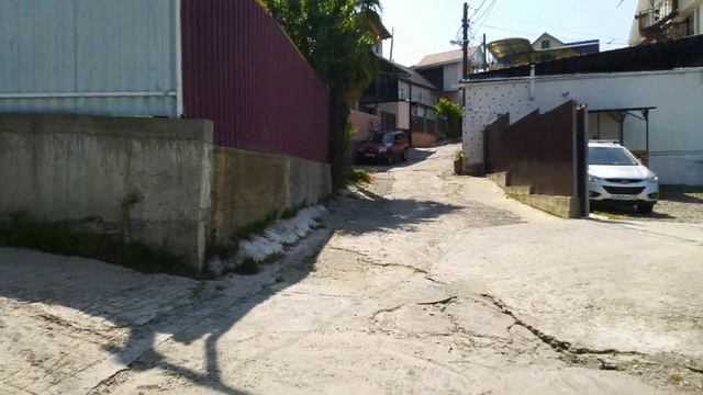 Лоо 23 июня 2021, частный сектор, улица Весенняя с номерами телефонов. Большой Сочи, обзор. смотреть онлайн