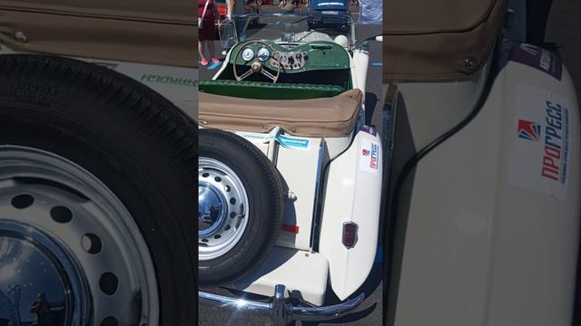 ретро автомобиль смотреть онлайн