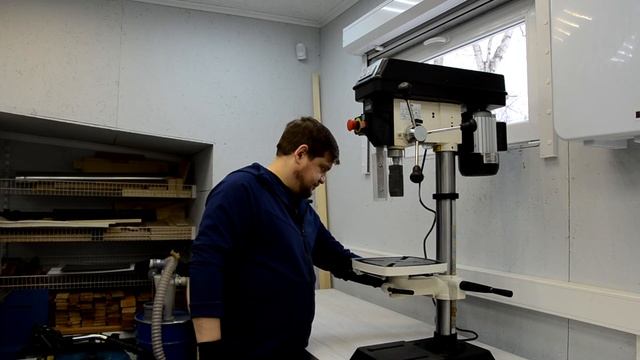 JET JWDP-12. Настольный сверлильный станок с вариатором и цифровой индикацией. смотреть онлайн