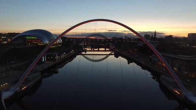Millennium Bridge - Quayside, Newcastle upon Tyne смотреть онлайн