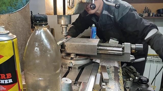 Шпонпаз на валу. Сколько надо иметь станков. смотреть онлайн