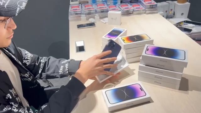 Распаковка IPhone 14 Pro Max