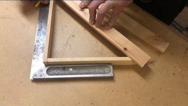 Угловая полка для бани своими руками. #diy #самоделки #столярка #craft #woodworking #дача #баня смотреть онлайн