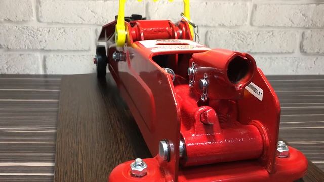 Домкрат подкатной AVS FJ-2000H, 2т, 133-385мм. смотреть онлайн