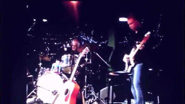 Elie Dupuis - concert - This Love (Maroon 5) смотреть онлайн