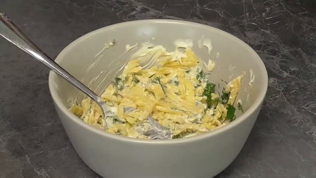 Намазываем Начинку на Курицу. Рецепт куриных рулетиков смотреть онлайн