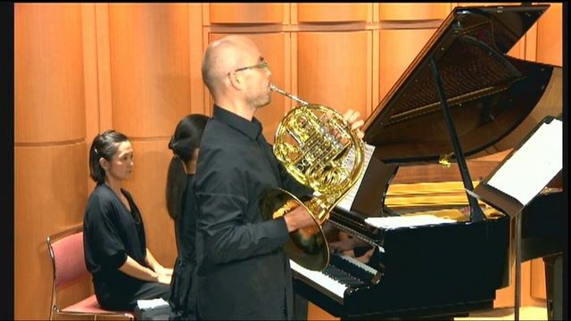 Jean Francaix : Divertimento for horn and piano смотреть онлайн