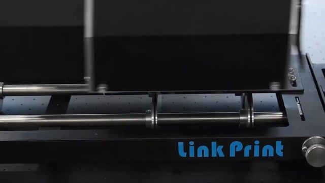 Планшетный УФ принтер LinkPrint FB690. Пример печати на цилиндрической поверхности. смотреть онлайн