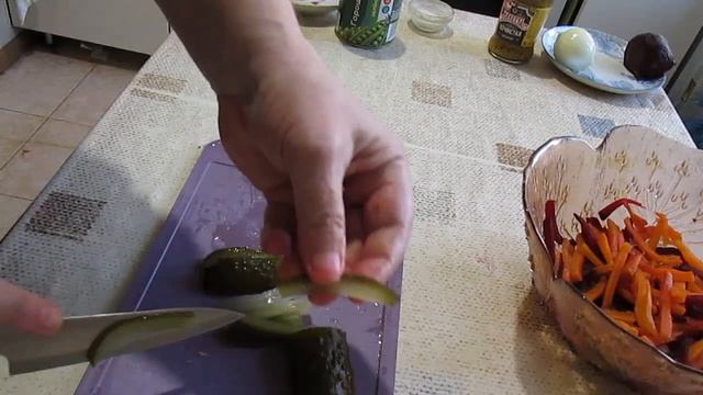 НЕОБЫЧНАЯ ЗАПРАВКА СВЕКОЛЬНОГО САЛАТА! Съедается моментально! смотреть онлайн