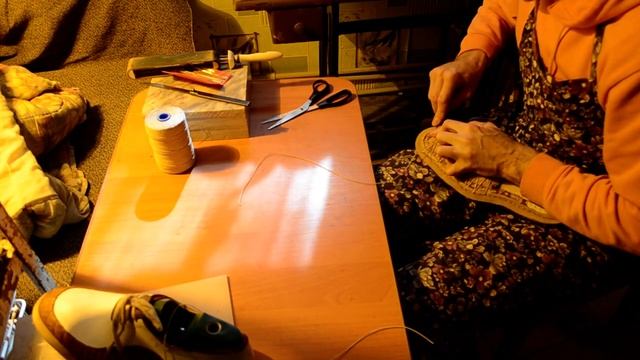 Обувь ручной работы. Возрождение забытых технологий. Повышение качества обуви. смотреть онлайн