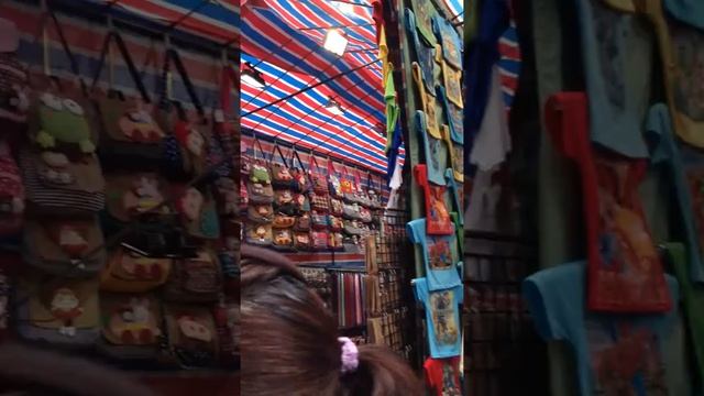 Ladies Market -- Hong Kong смотреть онлайн