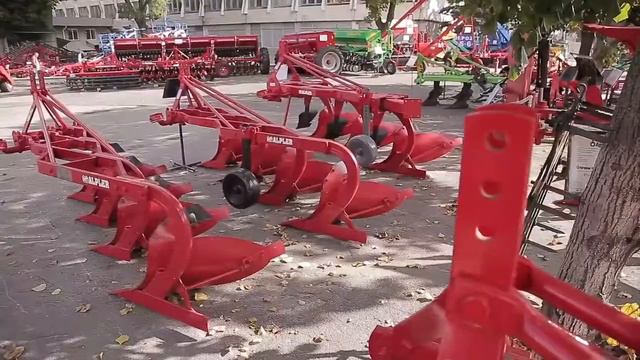 Лучшие новинки сельхозтехники от Agropiese TGR на Moldagrotech 2019 смотреть онлайн