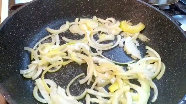 Гречневая лапша ВОК (WOK) с курицей и овощами! смотреть онлайн