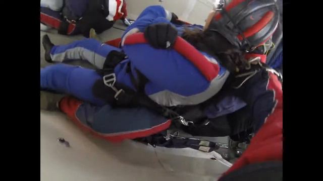 Tamra Maloncon's Tandem skydive! смотреть онлайн