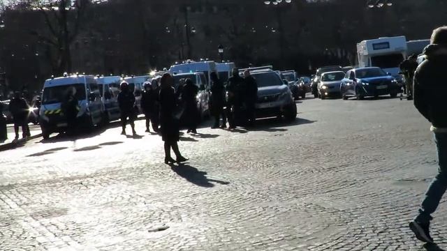 Конвой мира в Париже!