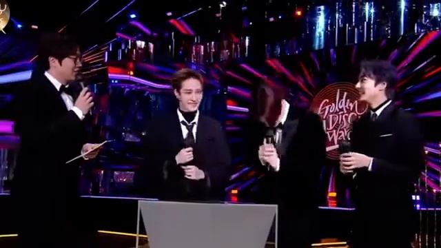 (ENG) Stray Kids Bang Chan, TXT Soobin, ENHYPEN Jungwon Interview At Golden Disc Awards