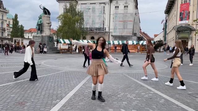 BLACKPINK-‘Pink Venom’ By QUEENDOM FROM SLOVENIA смотреть онлайн