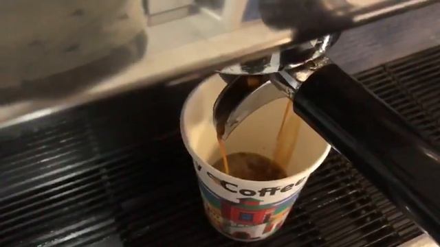 Кофемашина и кофемолка Carimali бу демонстрация работы смотреть онлайн