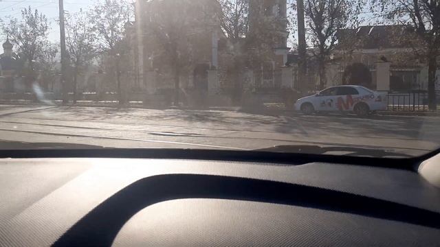 Проезд перекрёстка ул. Сахьянова и ул. Боевая ( кони ?) г. Улан-Удэ смотреть онлайн