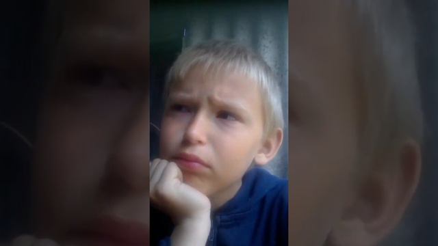 Я впервые снимаю видео 😬, хочу узнать что снимать. смотреть онлайн
