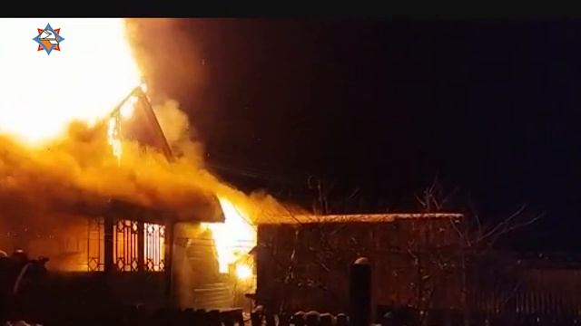 В результате пожара в Скрыгалове сгорел дом смотреть онлайн