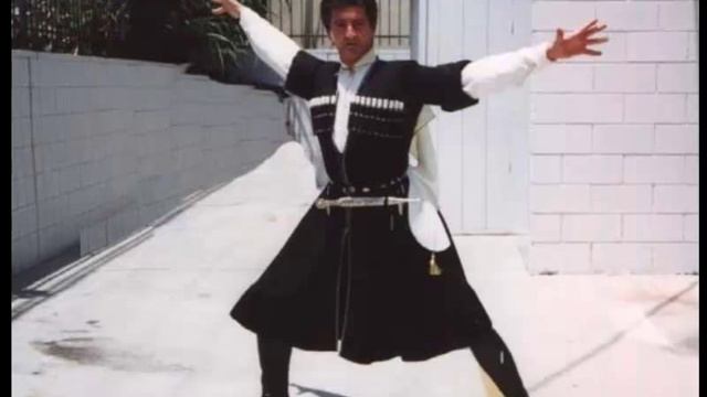 Azerbaycan Xalq Reqsleri (Азербайджанские танцы)- Qazağı Rəqsi (танец Газаги)