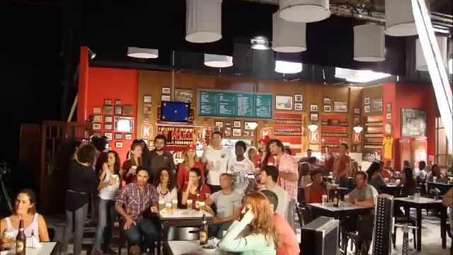 CEM / Galeria De Esportes Bastidores Do Comercial Da Kaiser Com Romário