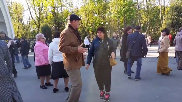 НЕ СПЕШИ СКАЗАТЬ ПРОЩАЙ...ВЕСНА 2021 ХАРЬКОВ ПАРК ГОРЬКОГО смотреть онлайн