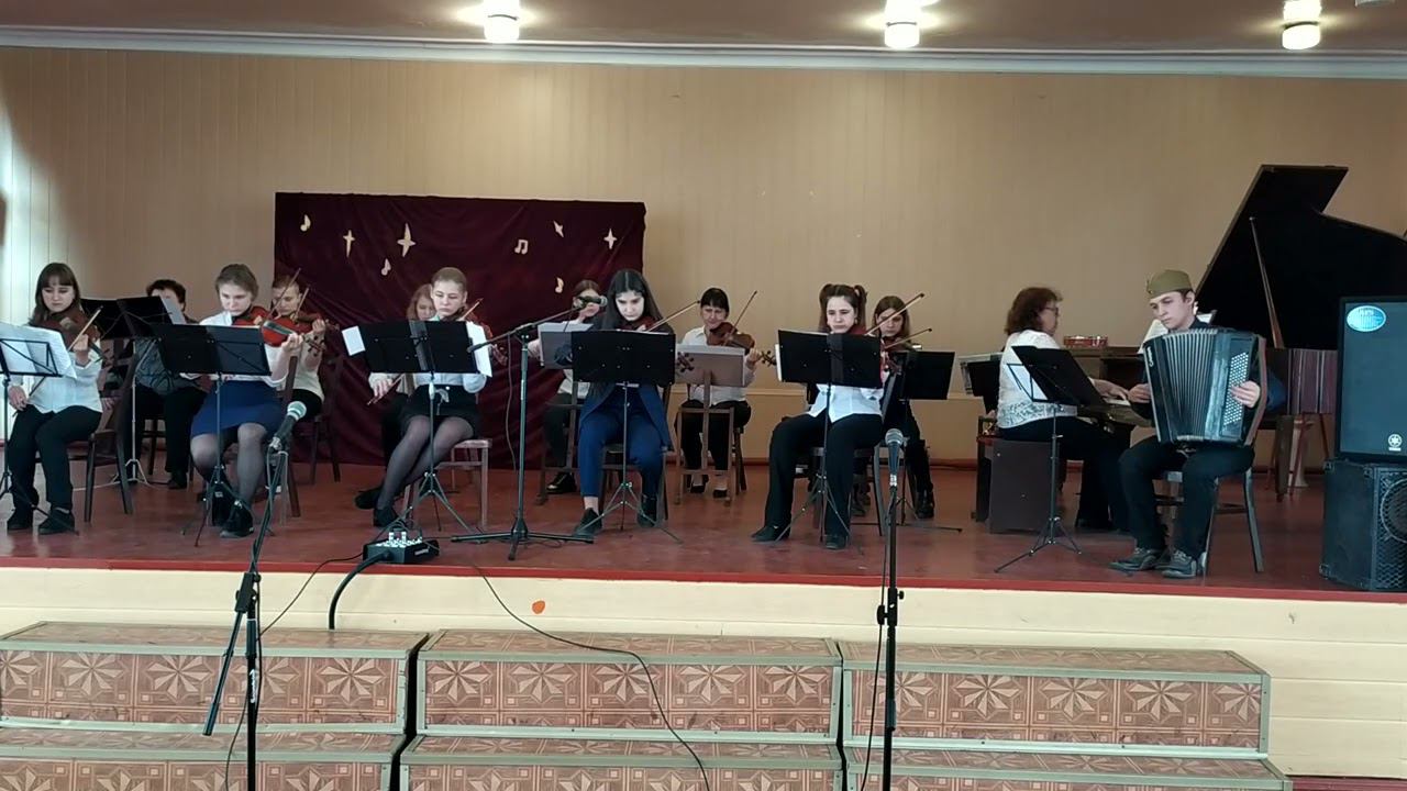 Ансамбль скрипачей старших классов «Вдохновение» Попурри "Победа". смотреть онлайн