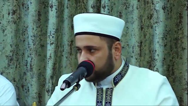 صلاتي وتسليمي وأزكى تحياتي. على من له فوق المناصب منصب. للمنشد السيد بهجت السيد أحمد الآلوسي. смотреть онлайн