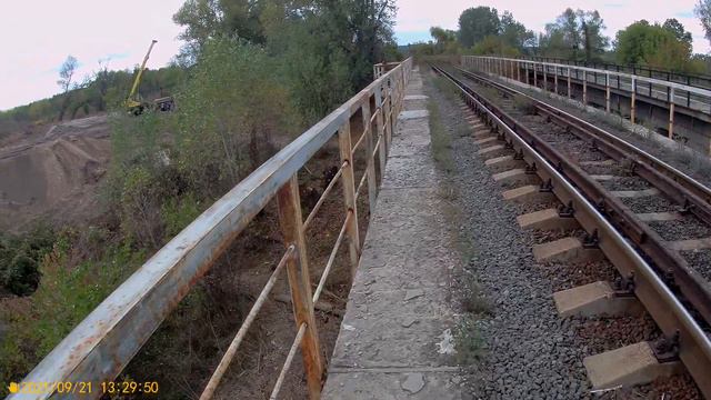 21.09.2021г. г.Северодонецк. Река Боровая.Начало строительства дамбы. смотреть онлайн