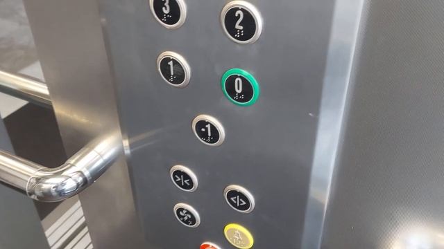 Panoramiczna winda DEZ z 2022 roku @ Hotel Piast, Opole ?? смотреть онлайн