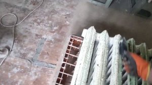 Как и чем качественно очистить от старой краски чугунные радиаторы.