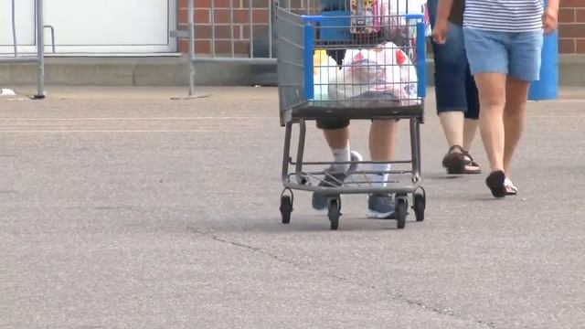 Area residents react to mask mandates that start at certain retailers on Monday смотреть онлайн