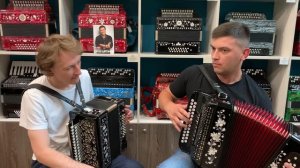 ГАРМОНИСТ ИЗ НАРОДА // Максим Максимов в гостях у Павла Уханова