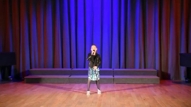 "Капустник" Эстрадного Вокального коллектива "Эврика" ДШИ г.Видное, рук.Н.Малая январь 2019 смотреть онлайн