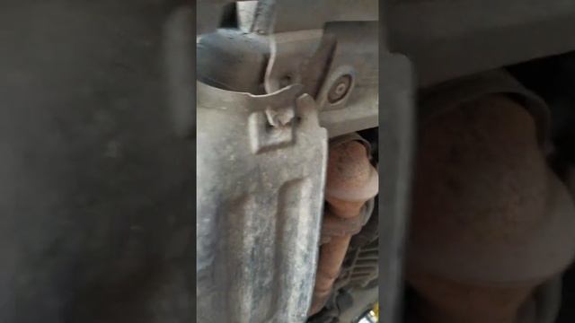 СНИМАЕМ ГЕНЕРЕТОР НА Hyundai Getz смотреть онлайн