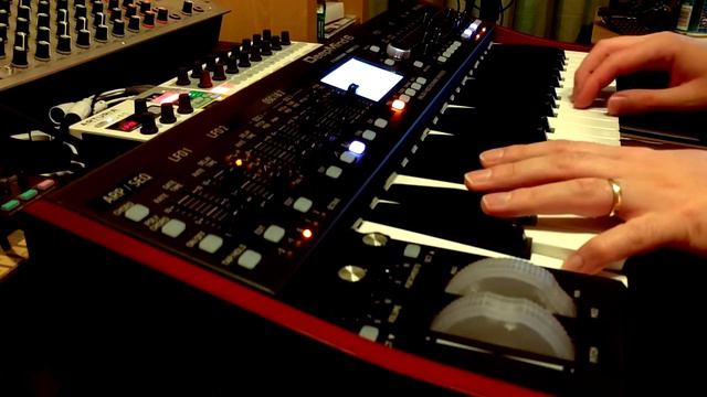 New Gear Day! Behringer DeepMind6 смотреть онлайн
