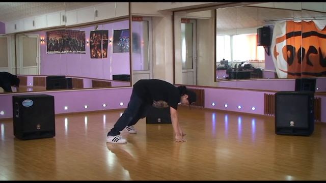 Break dance combo tutorial beginner Связка 1 (начальный уровень) смотреть онлайн